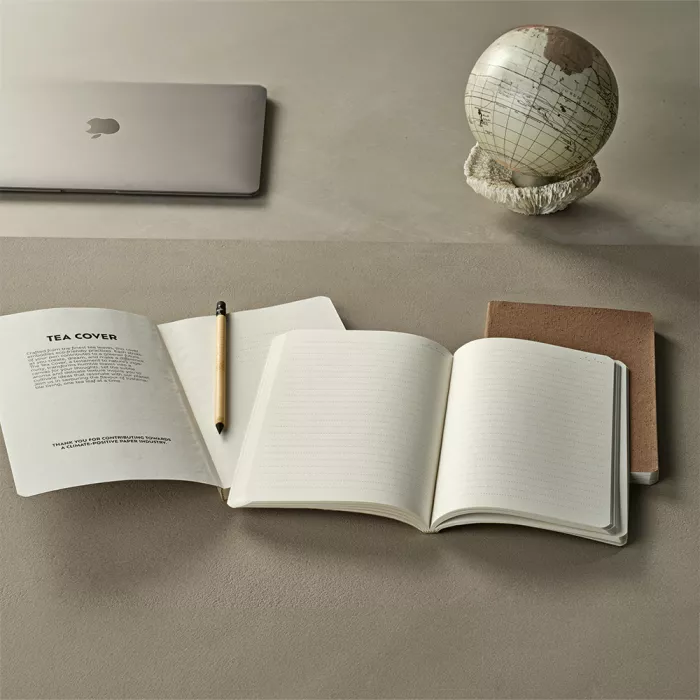 Checkhov-Notebook-feher__690761