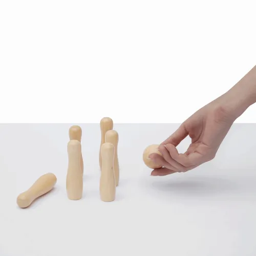 FIRST STRIKE - tekejáték