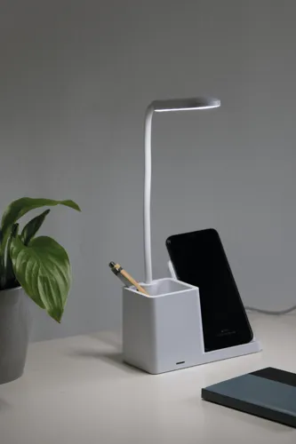 LIGHT & CHARGE - asztali lámpa töltőállomással  