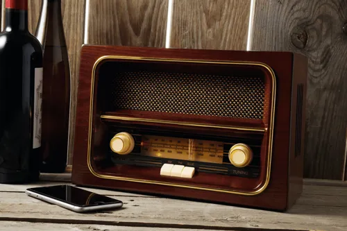 RECEIVER - vezeték nélküli AM/FM asztali rádió  