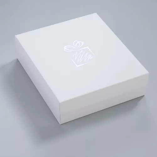 AUTÓKÉSZLET: HŐKÖRÖS 450 ML & RAY POWER BANK 4000 mAh   
