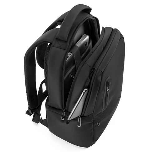 BOSTON SOLID. 17"-os laptop hátizsák 150D nejlonból, 2 párnázott rekesszel Fekete 