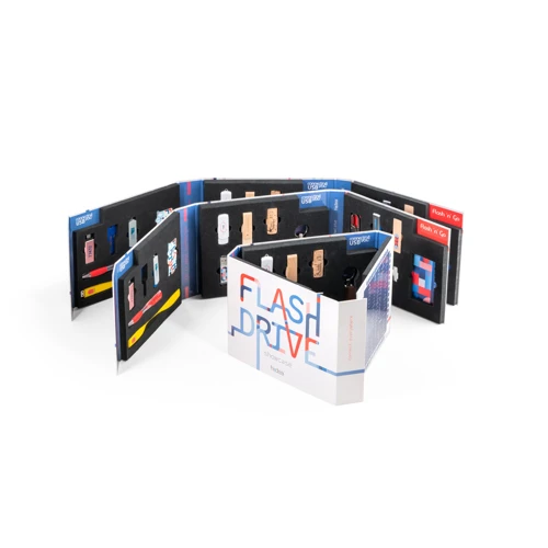 FLASH DRIVE SHOWCASE. Emblémázott pendrive bemutató készlet Vegyes színek 