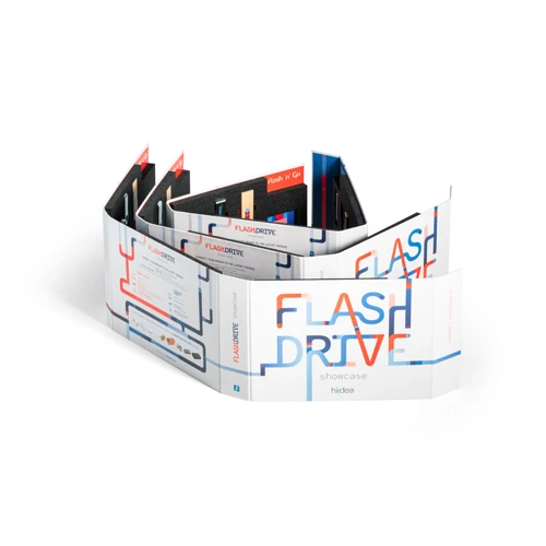 FLASH DRIVE SHOWCASE. Emblémázott pendrive bemutató készlet Vegyes színek 