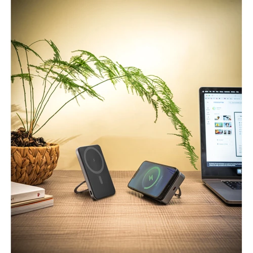 WARSHEL 5. 5.000 mAh-s mágneses power bank 15W szupergyors vezeték nélküli töltővel újrahasznosított ABS-ből (100% rABS) állvánnyal Sötétszürke 