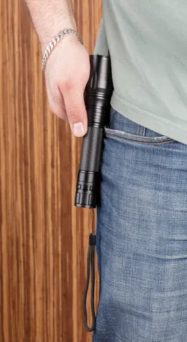 10W-os Heavy duty CREE zseblámpa Fekete 