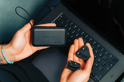 Urban Vitamin Eureka RCS újrah.65W hibrid töltő és powerbank