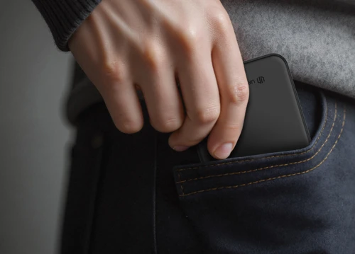 Urban Vitamin Pomona 5000 mAh-s QI2.2 mágneses powerbank