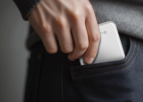 Urban Vitamin Pomona 5000 mAh-s QI2.2 mágneses powerbank