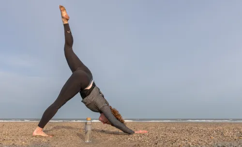 Impact boroszilikát üveg palack bambusz kupakkal