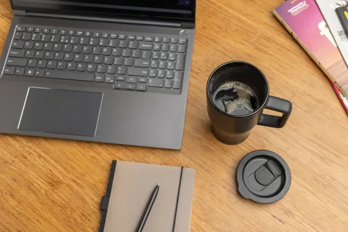 Elegáns kerámia termosz, 490 ml