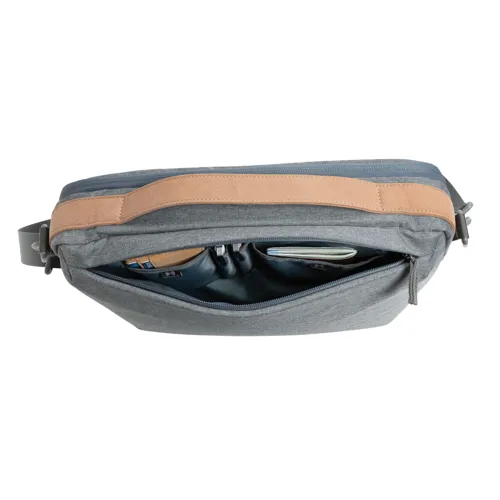 "Impact AWARE™ 300D two tone deluxe 15,6""-es laptoptáska"