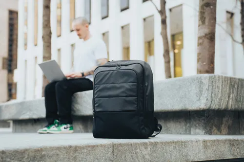Armond AWARE™ RPET 15,6"-es deluxe laptop hátizsák Fekete 