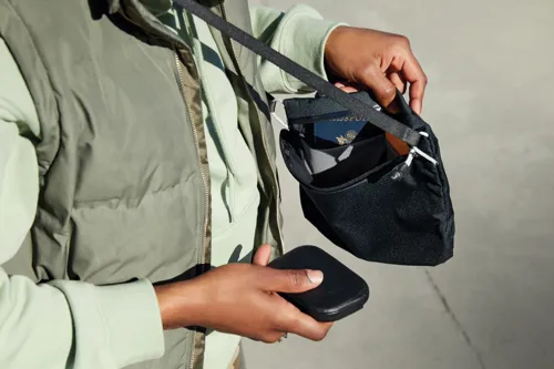 Bellroy Lite Sacoche Fekete 