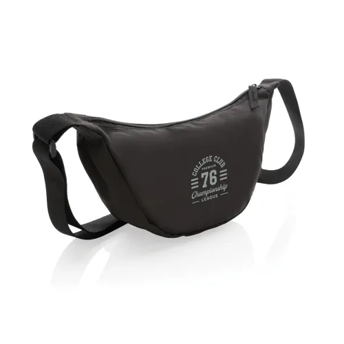 Crescent AWARE™ RPET félhold alakú sling táska Fekete 