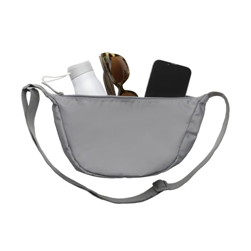 Crescent AWARE™ RPET félhold alakú sling táska Szürke 