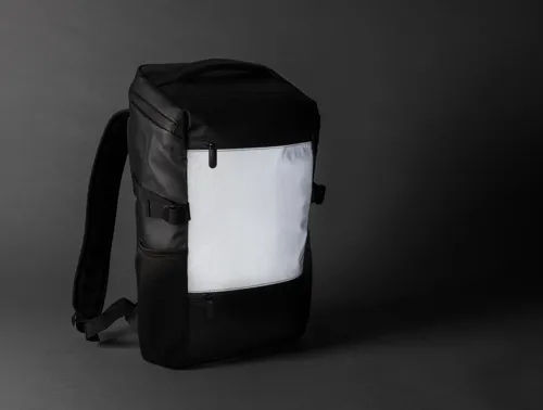Fényvisszaverő PU 15,6"-os laptop hátizsák Fekete 