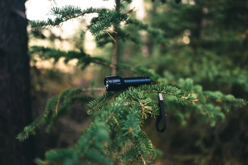 Flara RSC újrahaszn. műanyag USB újratölthető zseblámpa Fekete 