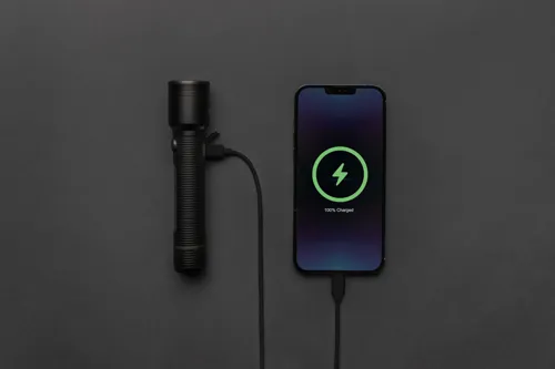 Gear X RCS újrah. alumínium USB újratölthető zseblámpa nagy Fekete 