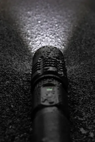 Gear X USB újratölthető zseblámpa Fekete 
