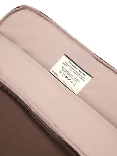 KENTO URBAN RCS újrahasznosított nejlon 15,6 colos laptoptok Barna 