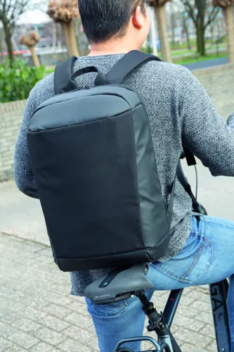 Madrid lopásgátló RFID USB laptop hátizsák, PVC-mentes Fekete 