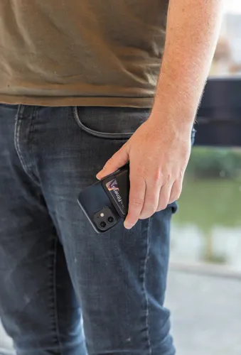 Mágneses telefon- és kártyatartó Fekete 