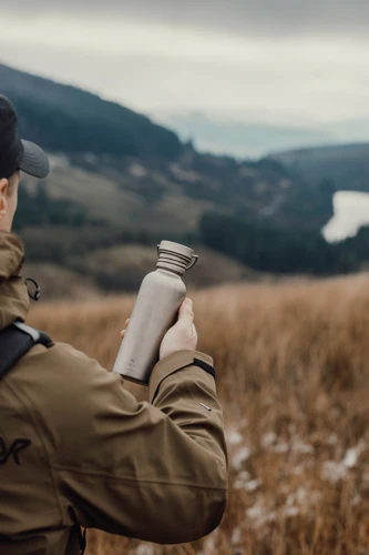 Nordic Drift Trail ultrakönnyű titán 600 ml-es vizespalack Szürke 