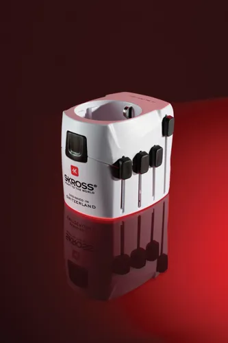 SKROSS Pro 3 pólusú világjáró adapter utazáshoz Fehér 