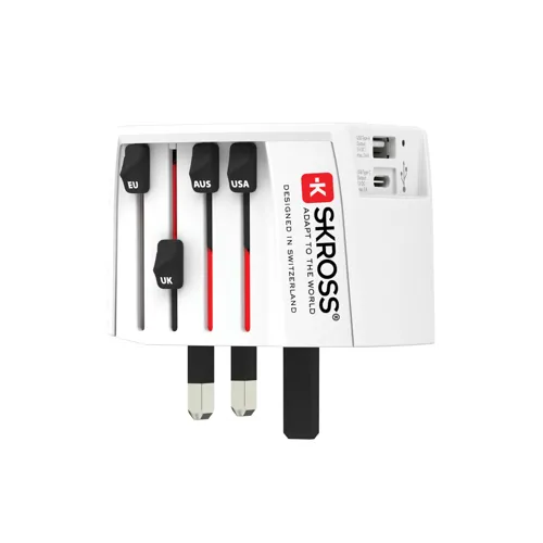 SKROSS világjáró adapter MUV 2 pólusú USB-A-val és C-vel Fehér 