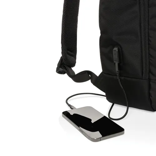 Swiss Peak AWARE™ modern 15,6"-es laptop hátizsák Fekete 