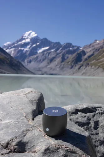 Swiss Peak RCS újrahaszn. alumínium 3W mélynyomós hangszóró Szürke 