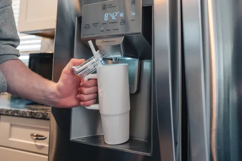 Tana RCS újrahasznosított műanyag pohár fogantyúval, 750 ml Fehér 