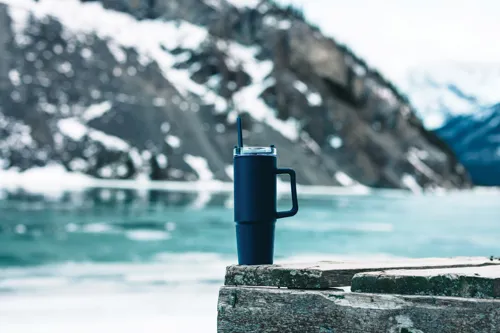 Tana RCS újrahasznosított műanyag pohár fogantyúval, 750 ml Kék 