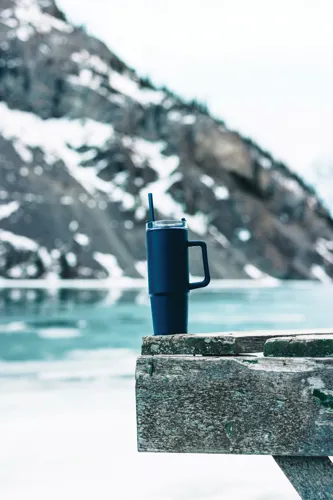 Tana RCS újrahasznosított műanyag pohár fogantyúval, 750 ml Kék 