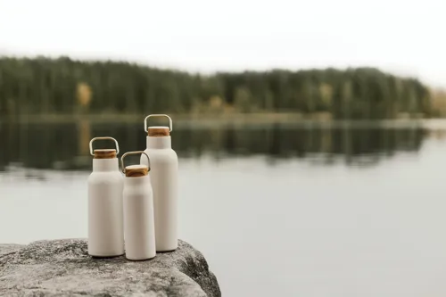 VINGA Ciro RCS újrahasznosított vákuumpalack, 800 ml Barna 