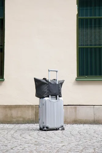 VINGA Livorno GRS újrahaszn. poliészter hétvégi táska Fekete 