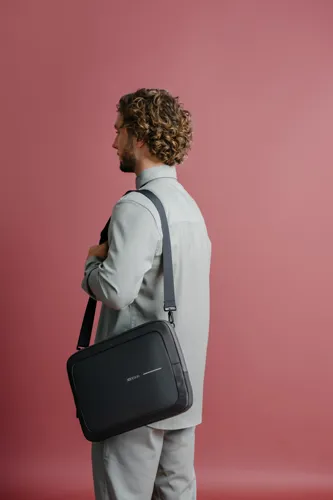 XD Design 14"-es laptop táska Fekete 
