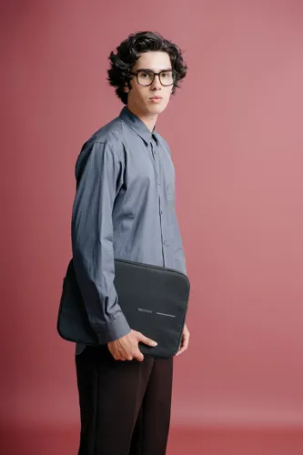 XD Design 14"-es laptop tok Fekete 