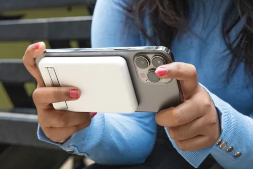 Zen RCS újrah. műanyag 5000mAh 5W mágneses bambusz powerbank Fehér 