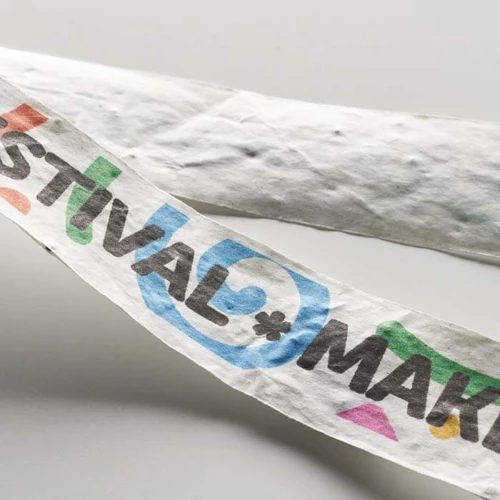 Magpapír nyakpánt: új funkciót adunk ennek a kedvelt terméknek.  