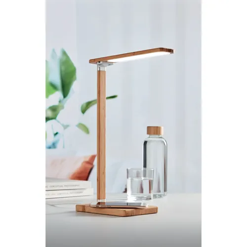 NEAT LIGHT Asztali lámpa és töltő, 10W Fa 