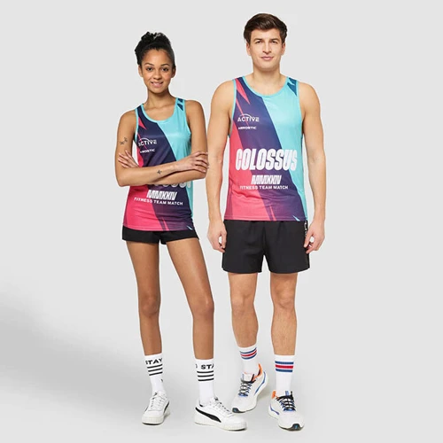 Ultrakönnyű, négyzethálós sporttrikó 100 g/m²  