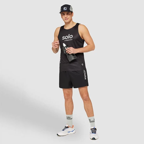 Ultrakönnyű, négyzethálós sporttrikó 100 g/m²  