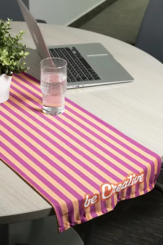 Egyedi RPET asztali futó PrinTable S Fehér 