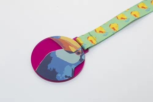 Egyediesíthető érem Subdal Colour Rózsaszín 