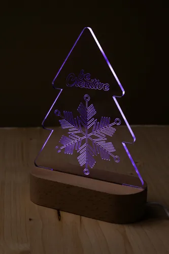Karácsonyfa alakú LED-es trófea Woodify Xmas Fehér 