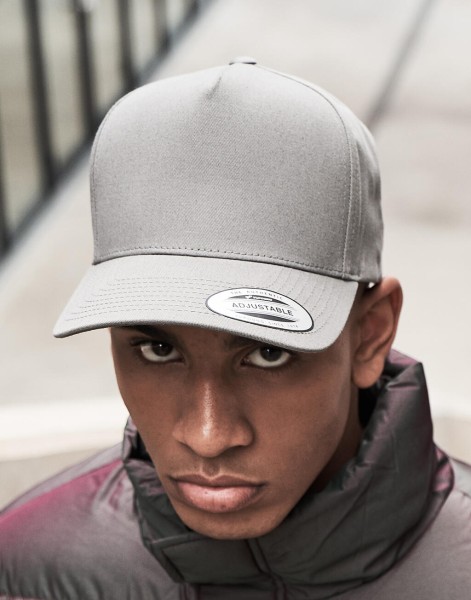 5-Panel Curved Classic Snapback  