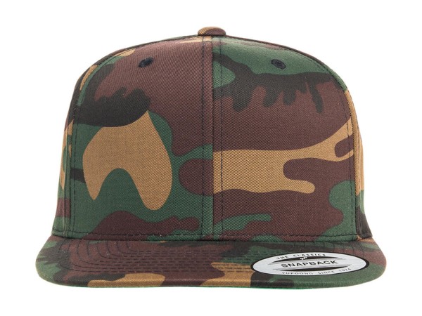 Classic Snapback in Camo  