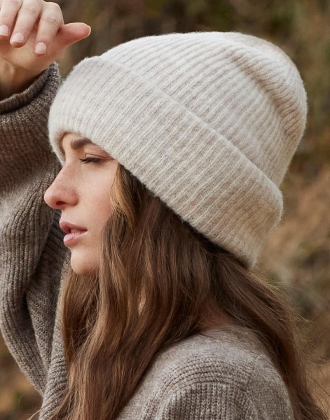 Cosy Ribbed Beanie  